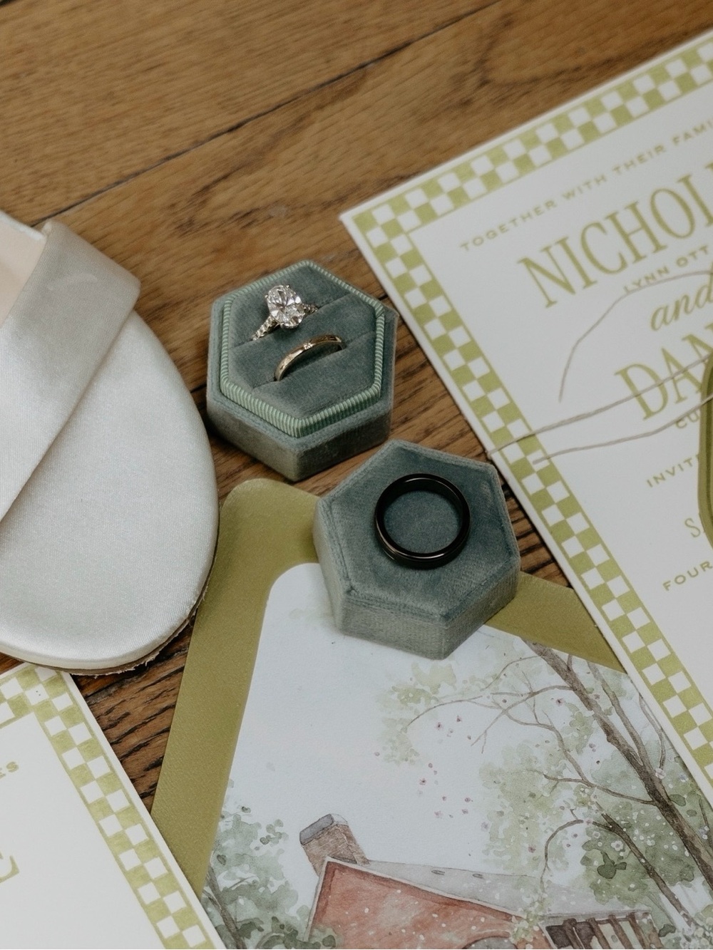 Six Stories Velvet Hexagon Ring Box in Sage Green
